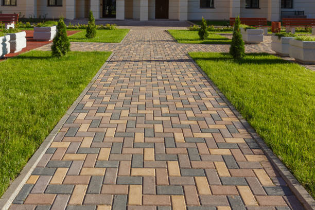 Best Driveway Paving Contractor  in Middlesborough, KY